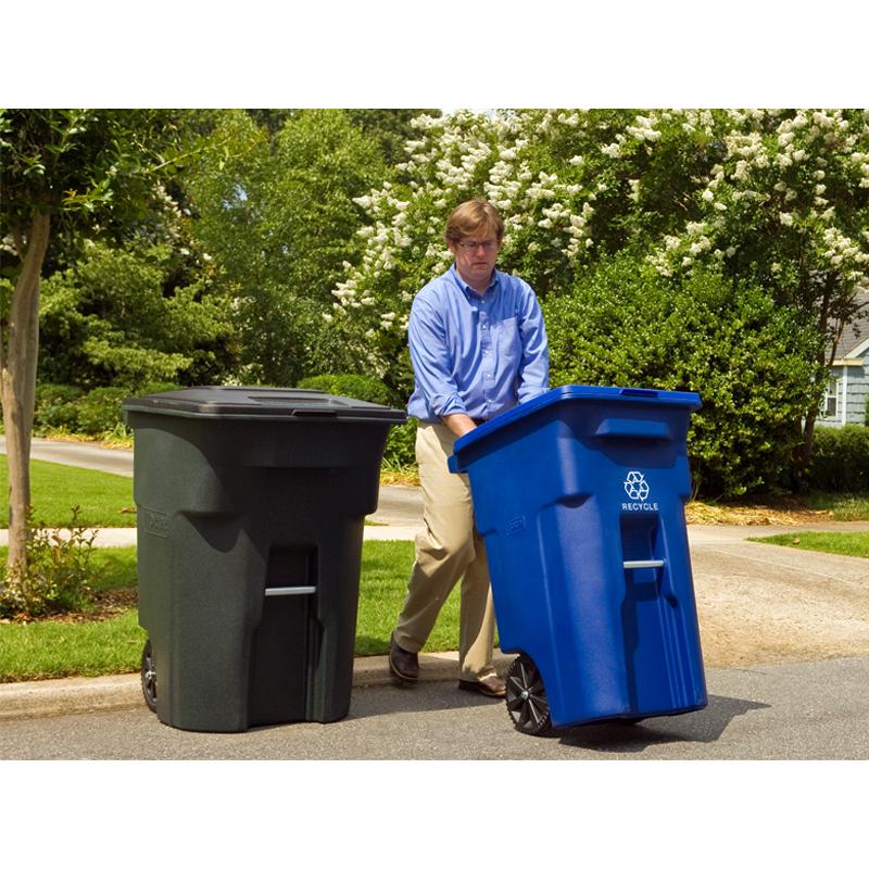 Delivery of 96-gallon garbage cart begins in August, smaller cart